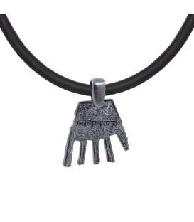 Colgante Mano de Irulegi de Rutenio 20mm con Cordón Caucho Negro 3mm