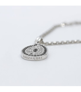 Colgante Almendra de Plata con Circonitas Negras