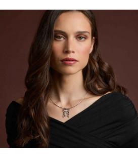 Colgante Barandilla de la Concha de Plata con Lámina de Oro