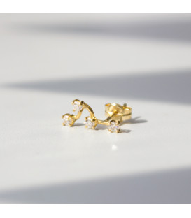 Pendiente mini trepador de Oro con Circonitas Blancas de Eguzkilore.